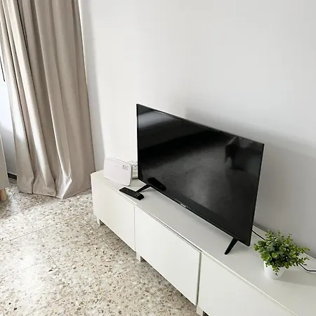 Appartement Lovely 2 Bedroom With Balcony Los Cristianos (Tenerife)
