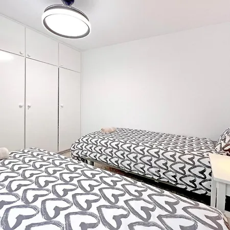 Appartement Lovely 2 Bedroom With Balcony Los Cristianos (Tenerife)